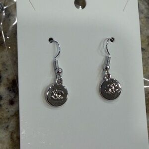 Dainty silver tone earrings. Adorable.